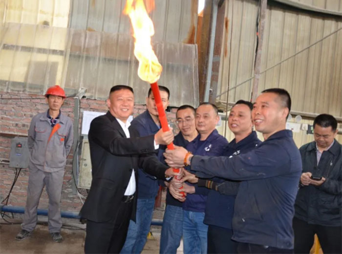 熱烈祝賀公司一車間窯爐成功復產(chǎn)點火！
